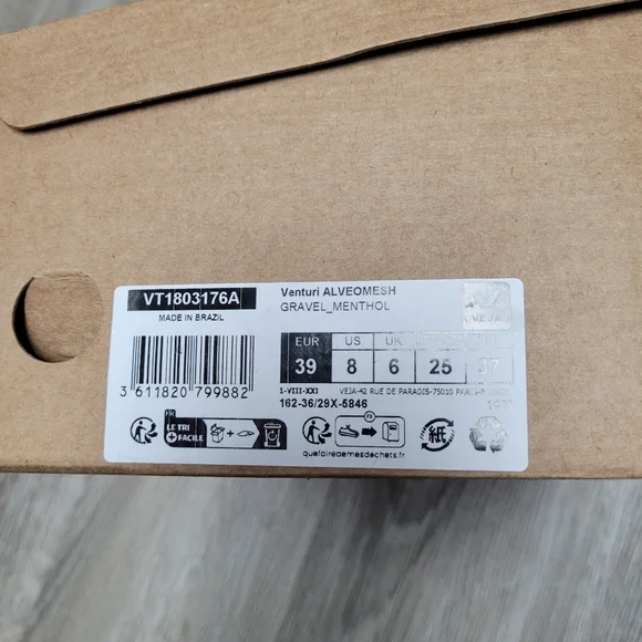 AuthenticVejaBrandShoes - Picture 11 of 14